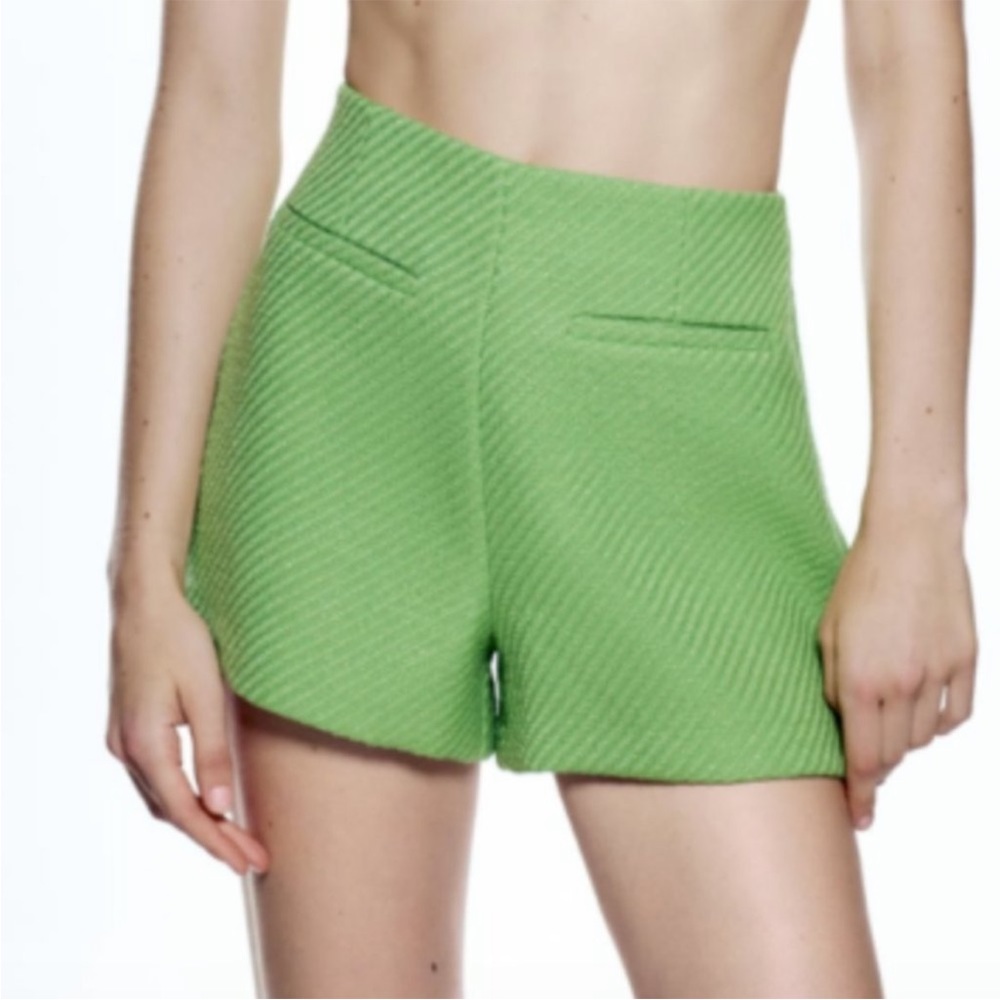 NWT Zara green shorts